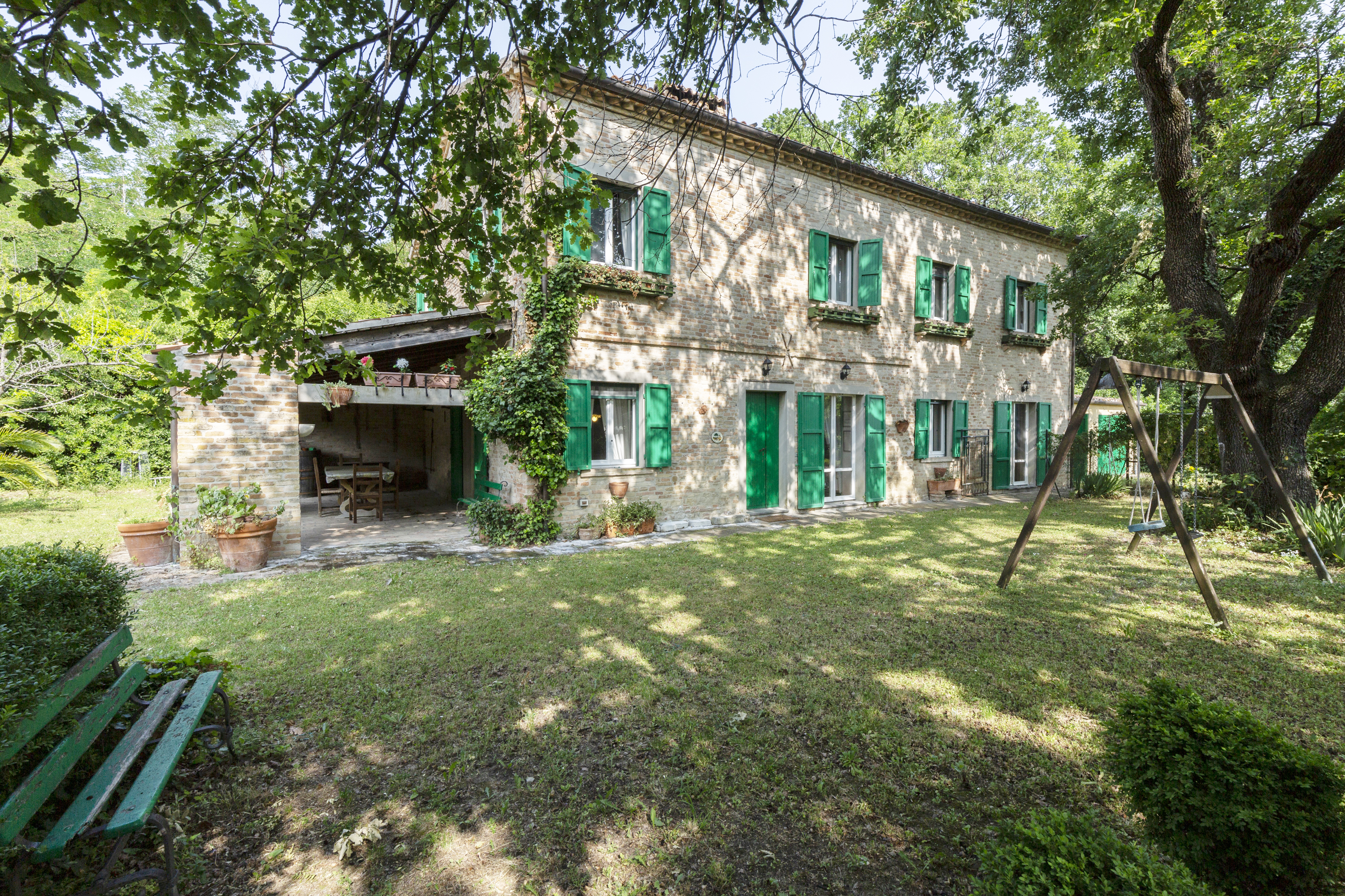 Vendita casale con terreno località Ginestreto (RC880)